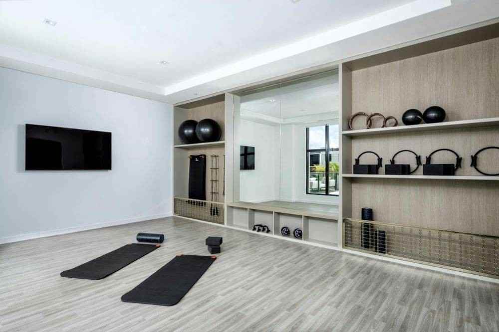 W 3rd Ave #109 - Photo 5 of 8