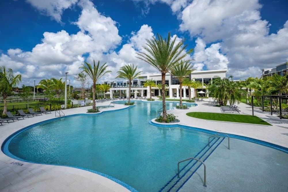 W 3rd Ave #109 - Photo 7 of 8