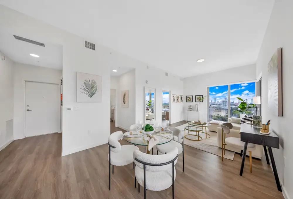 Northwest 20th Street #805 - Photo 7 of 8