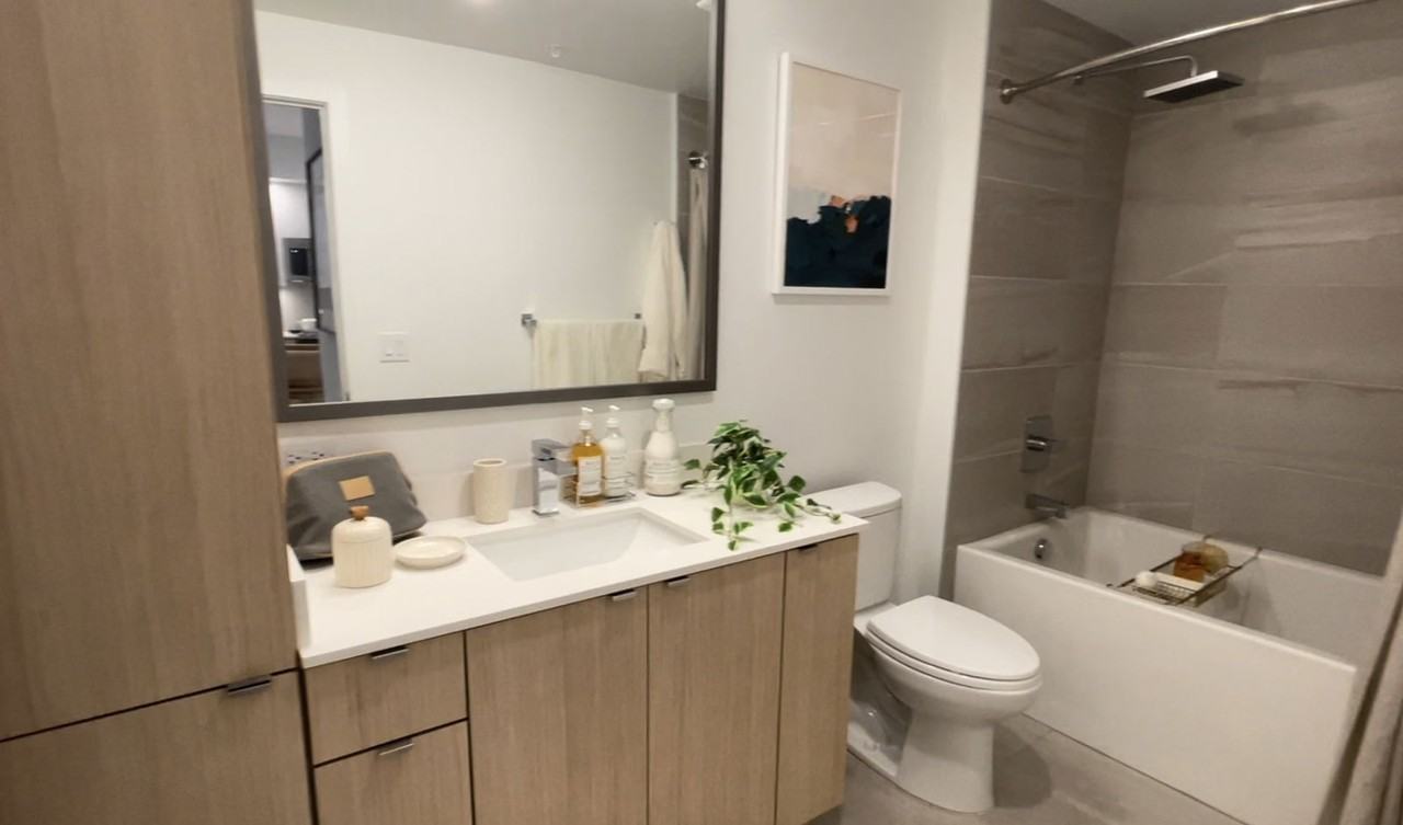 Nw 2nd Ave #603 - Photo 3 of 8