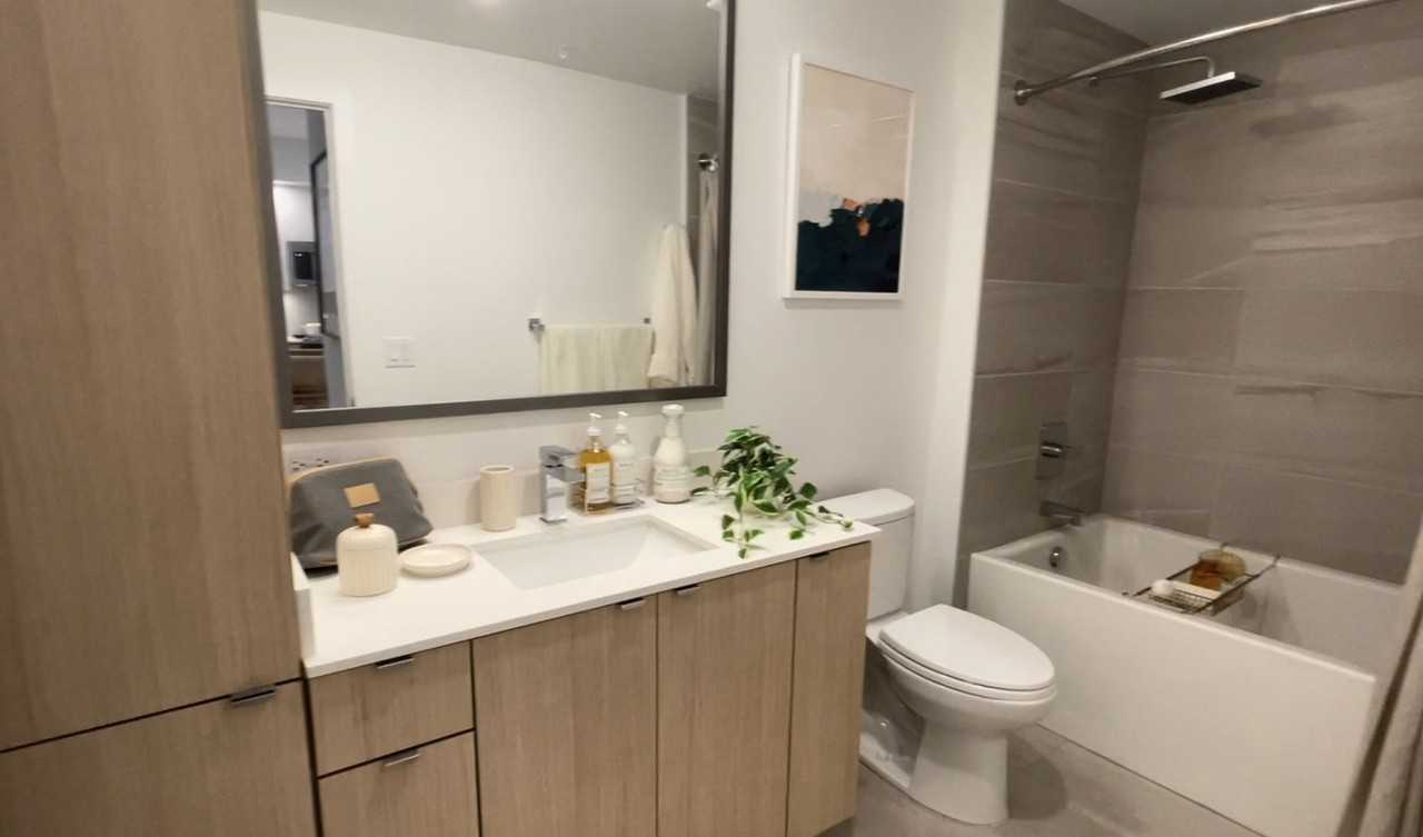 Nw 6th Ave #509 - Photo 3 of 8