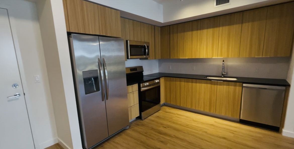 E 26th St #509 - Photo 4 of 8