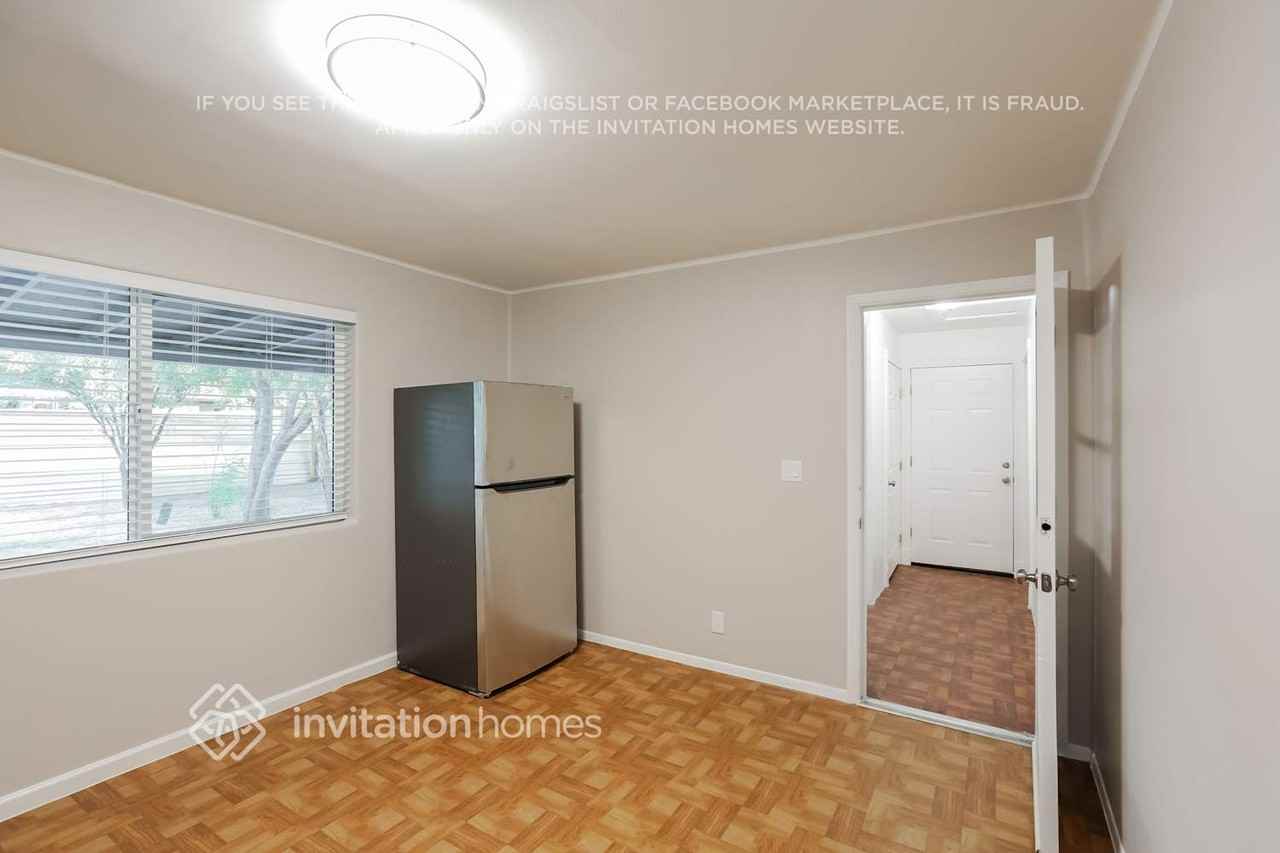 223 W Gary Way - Photo 5 of 14