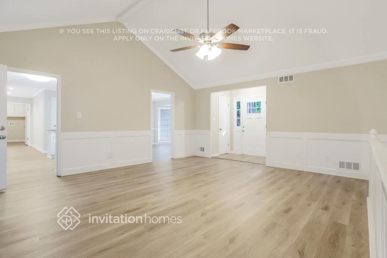 276 Chambre Ct Sw - Photo 3 of 23