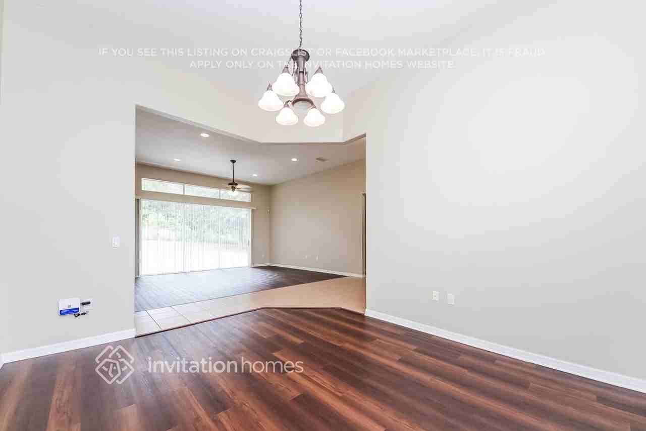 2856 Majestic Isle Drive - Photo 3 of 21