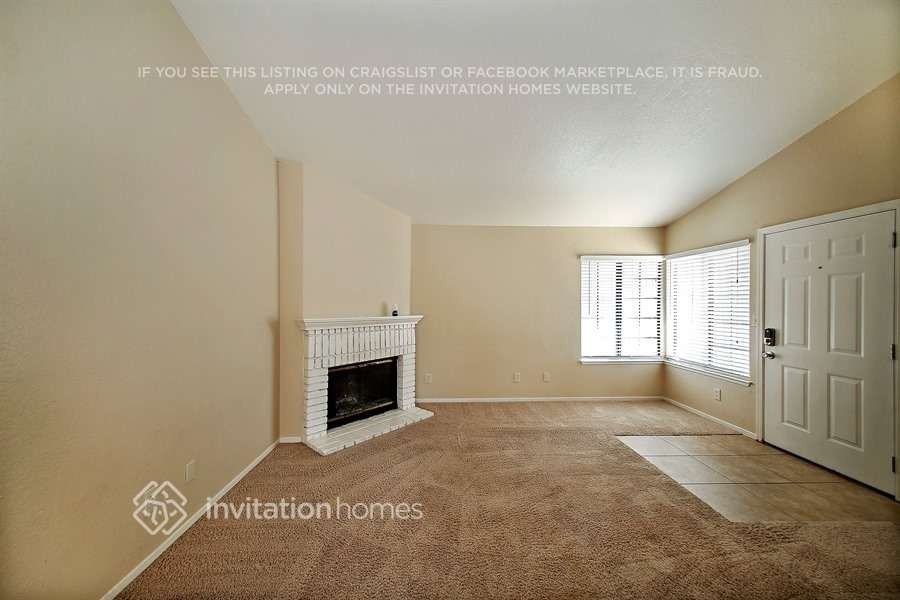 3725 17th Avenue - Photo 3 of 18