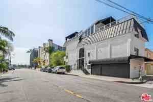 featured image of 29 Yawl Street #B