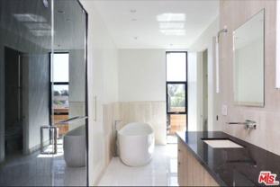 1033 1/2 Grant St - Photo 1 of 1