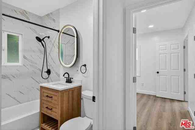 546 San Juan Ave - Photo 3 of 8
