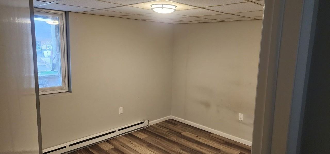 152 Elizabeth - Photo 6 of 13