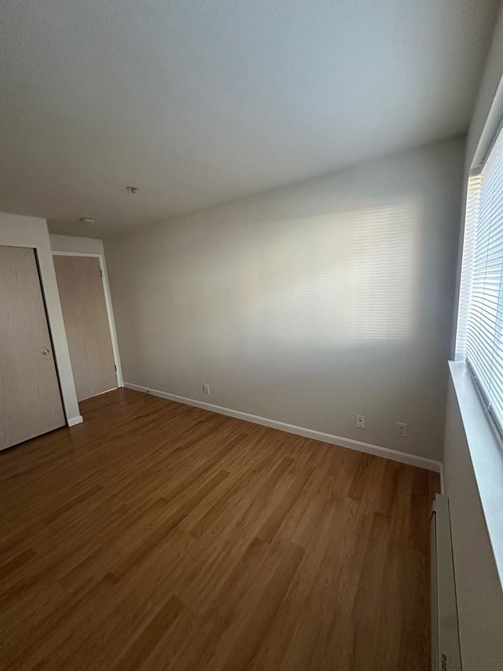 Roosevelt Square - Photo 3 of 20