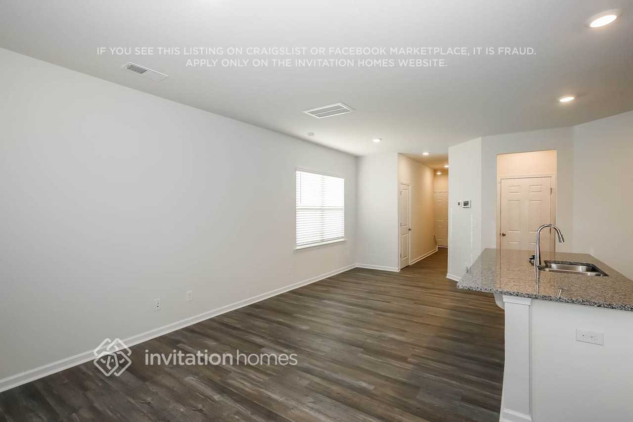 11734 Brier Village Lane - Photo 7 of 16