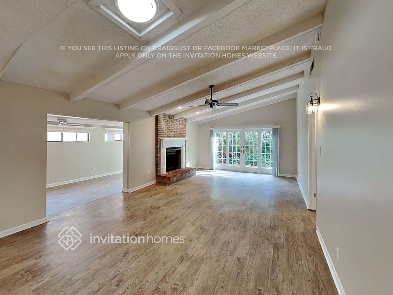 1463 Oak Pl - Photo 3 of 18