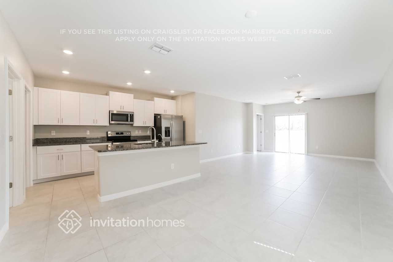 11294 Riley Pines Cir - Photo 6 of 18