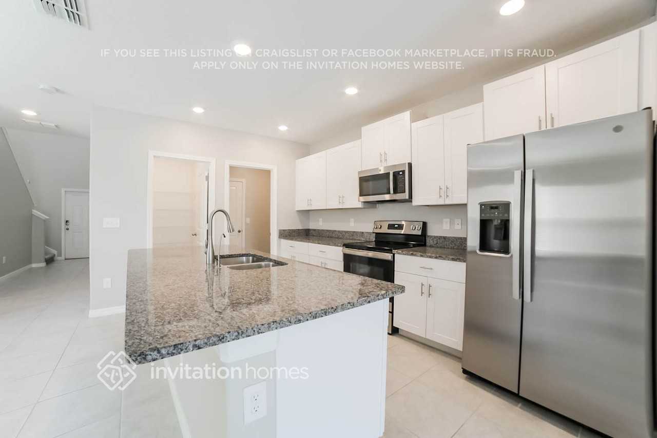 11294 Riley Pines Cir - Photo 7 of 18