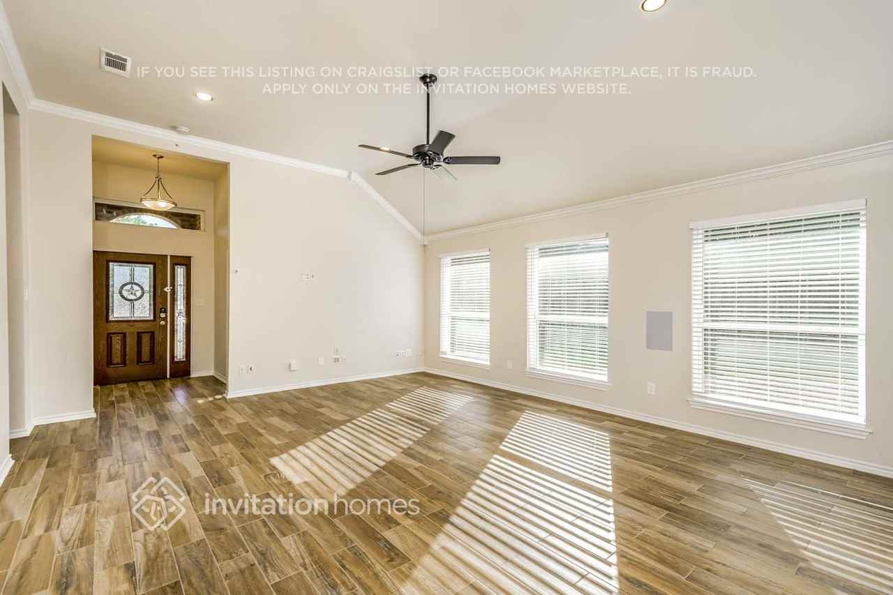 8081 Durham Dr - Photo 2 of 16