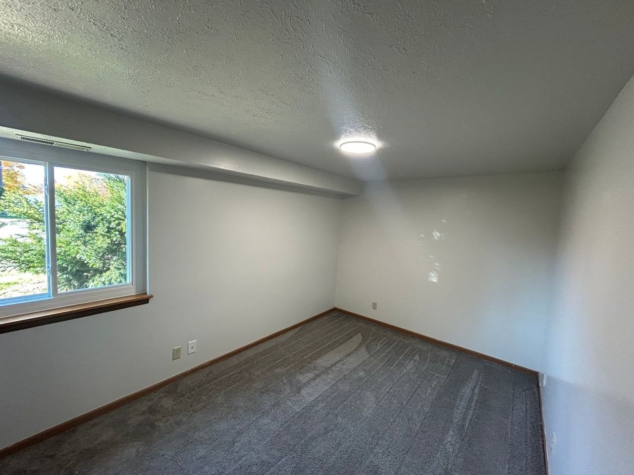 2211 Spansail Drive - Photo 6 of 8