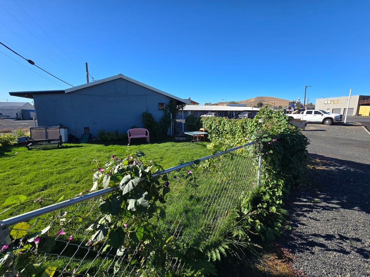 618 Basin St NW - Photo 2 of 10