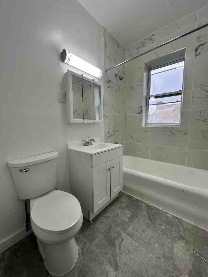 The Majestic - Photo 7 of 8