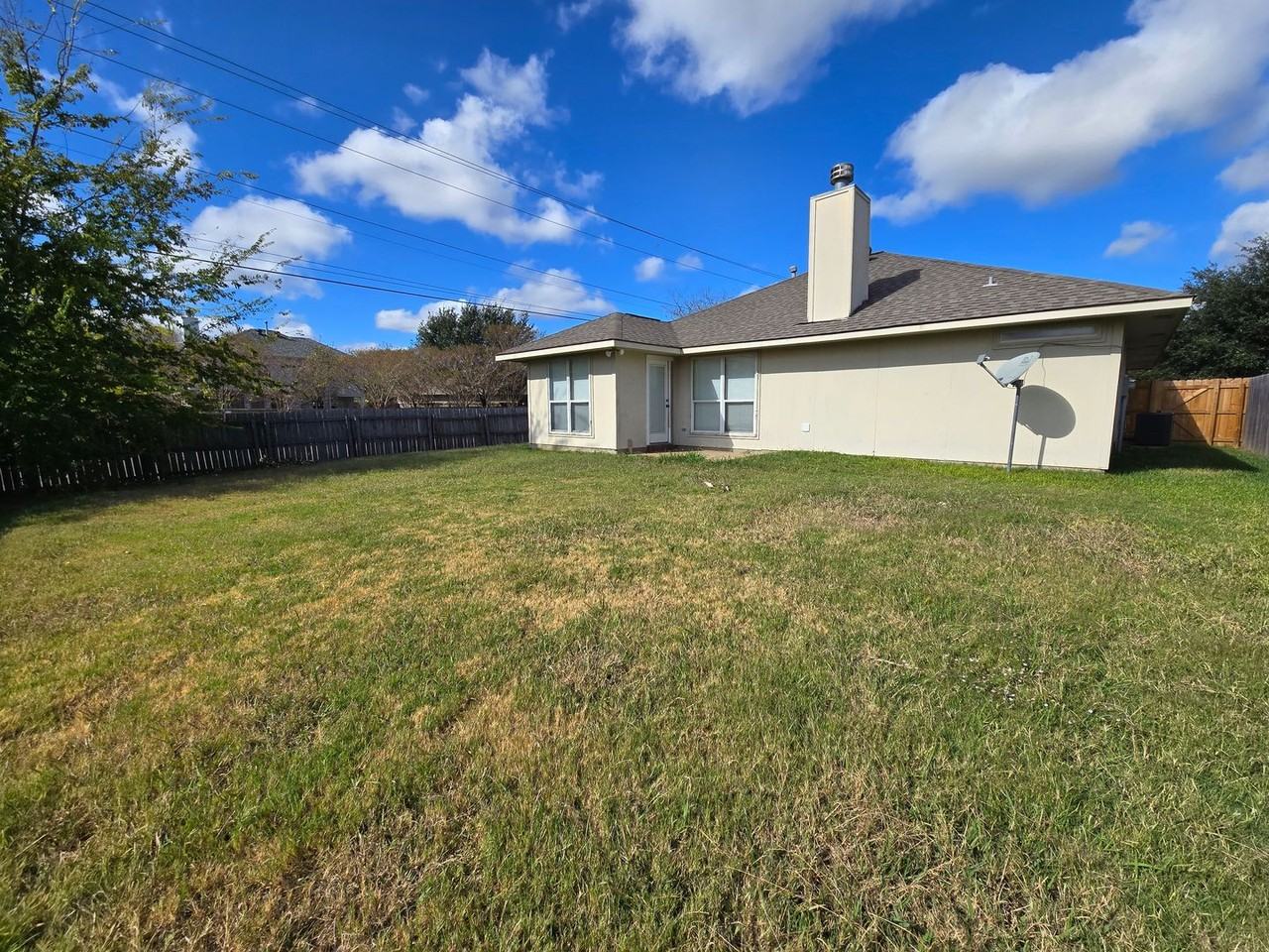 600 Plano Drive - Photo 7 of 22