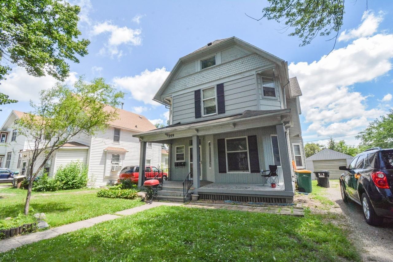 209 S Pearl St - Photo 7 of 17