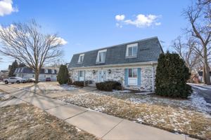 featured image of 114 South Wisconsin Street