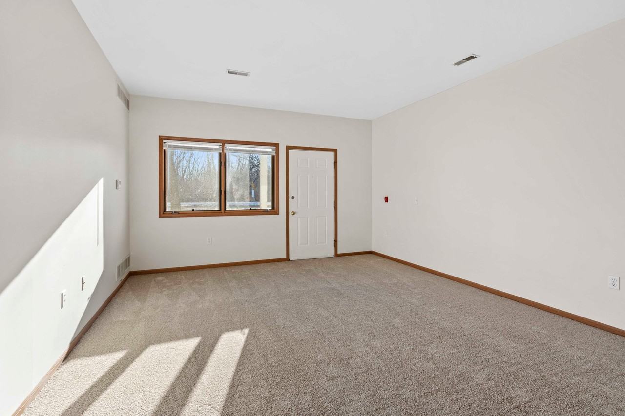 Stoneridge Apartments - Photo 3 of 11