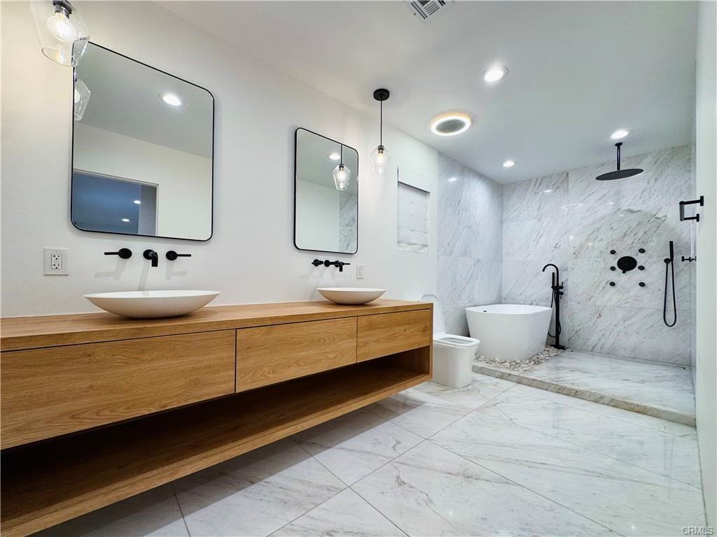 22539 Dolorosa St - Photo 2 of 8