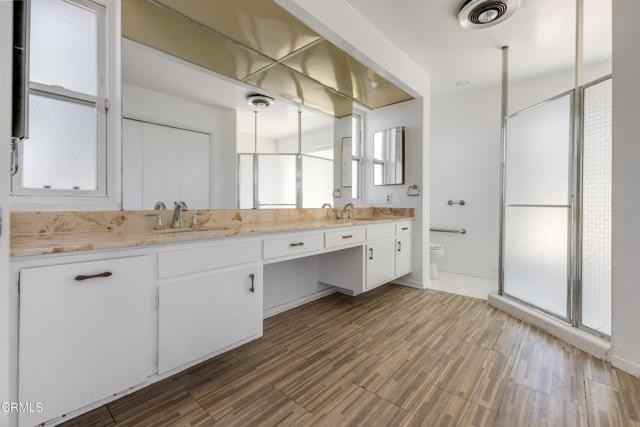 16274 Dorilee Lane - Photo 2 of 6