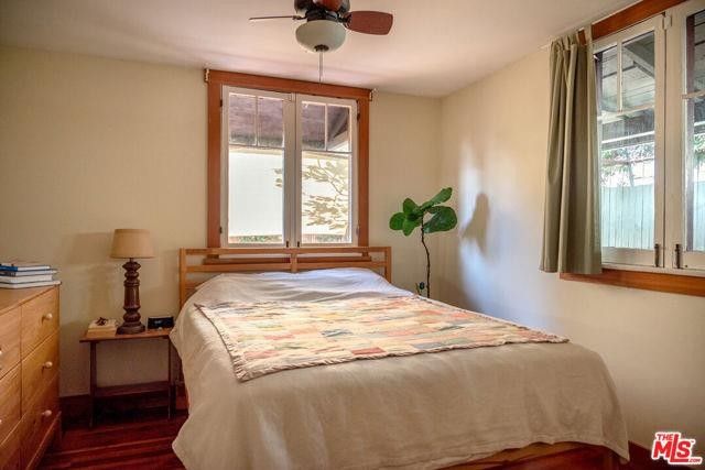 1480 North Mentor Avenue - Photo 3 of 8