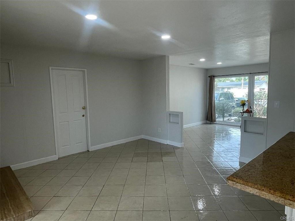 20100 Needles St - Photo 3 of 4