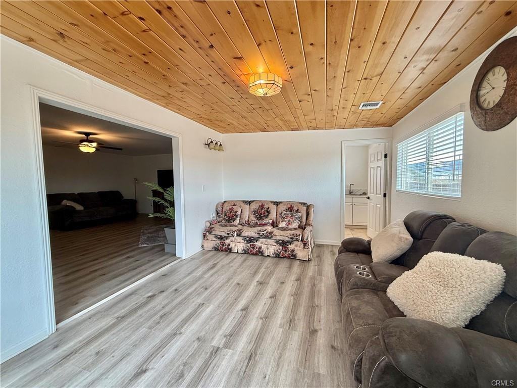 45105 73rd St W - Photo 3 of 8