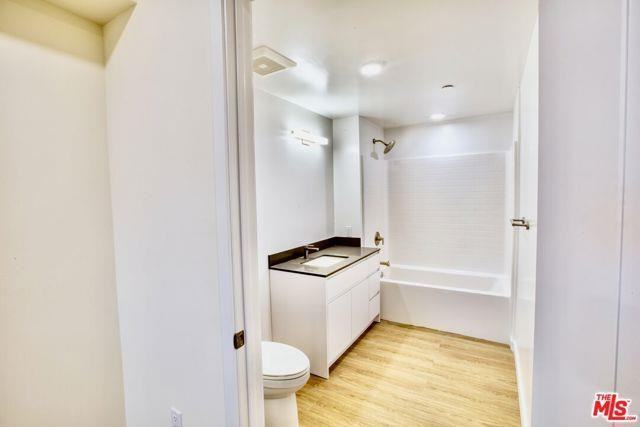 14629 Erwin Street #201 - Photo 3 of 8