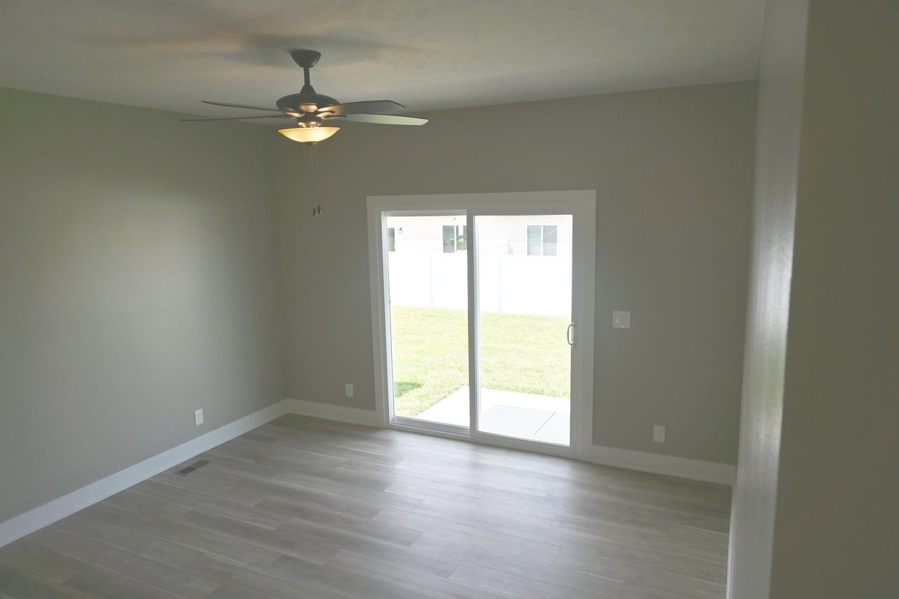 8212 8208 Townhomes - Photo 7 of 25