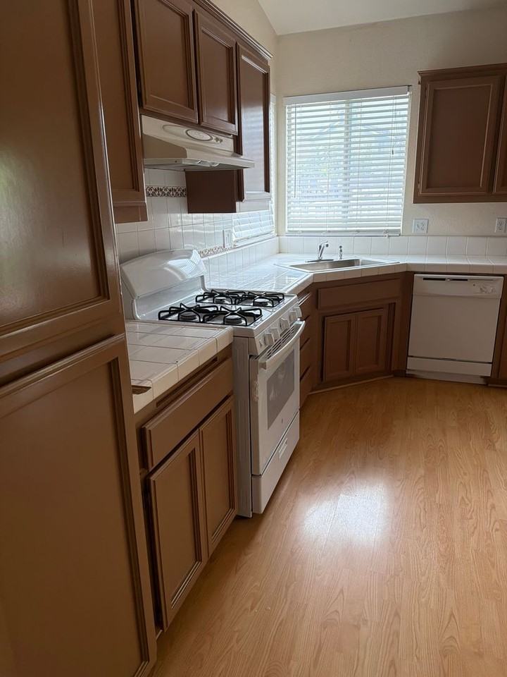 473 Cabernet Street - Photo 6 of 19