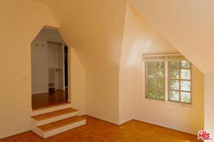 2829 North Beachwood Drive - Photo 1 of 1