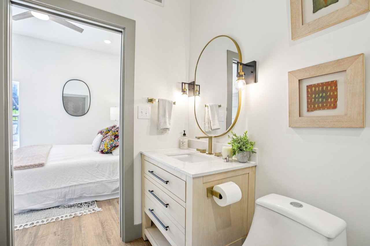 The Rhone Condos - Photo 5 of 26