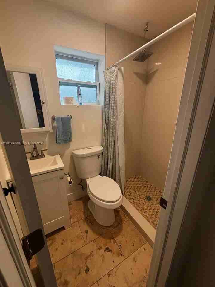 18810 Sw 294th Ter - Photo 3 of 3