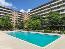 featured image of 1422 S.O.M. Center Road