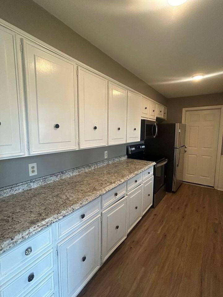 901 N 66th St - Photo 3 of 12