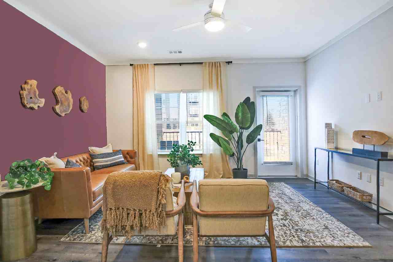 Livery Modern Apartments - Photo 4 of 37