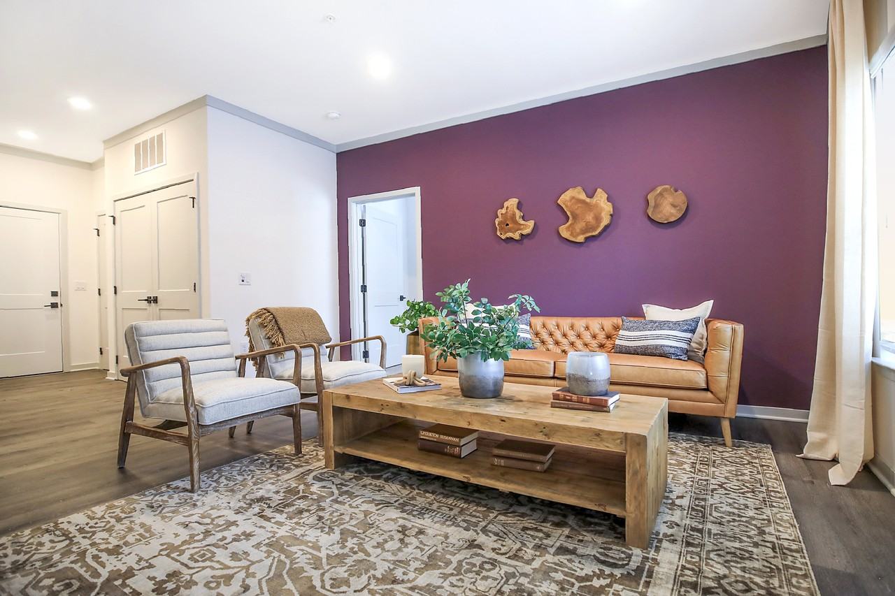 Livery Modern Apartments - Photo 6 of 37