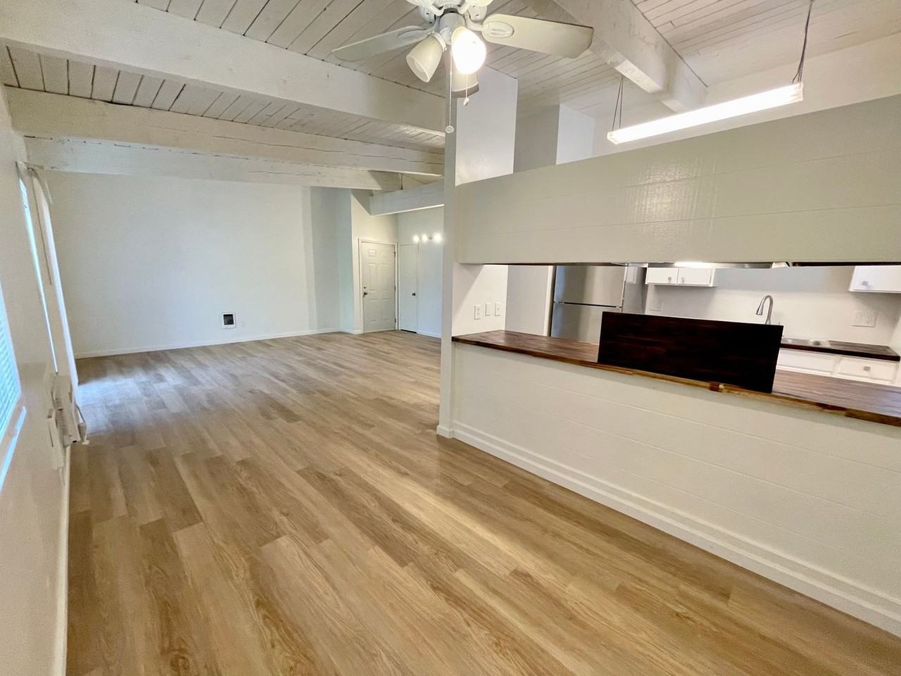 9019 E Liberty Ave - Photo 4 of 33