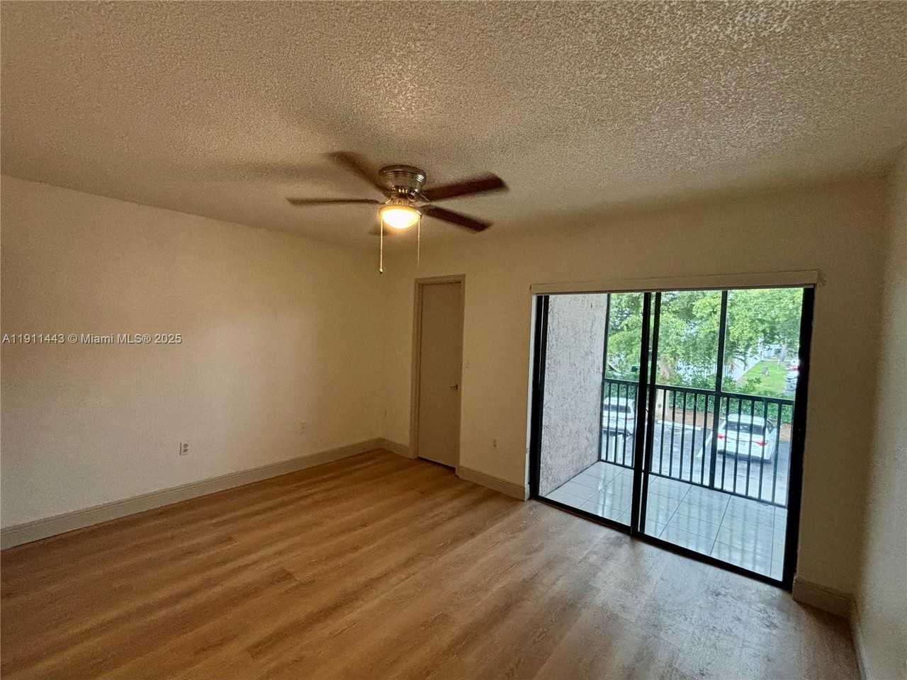 10350 Sw 220th St #251 - Photo 4 of 8