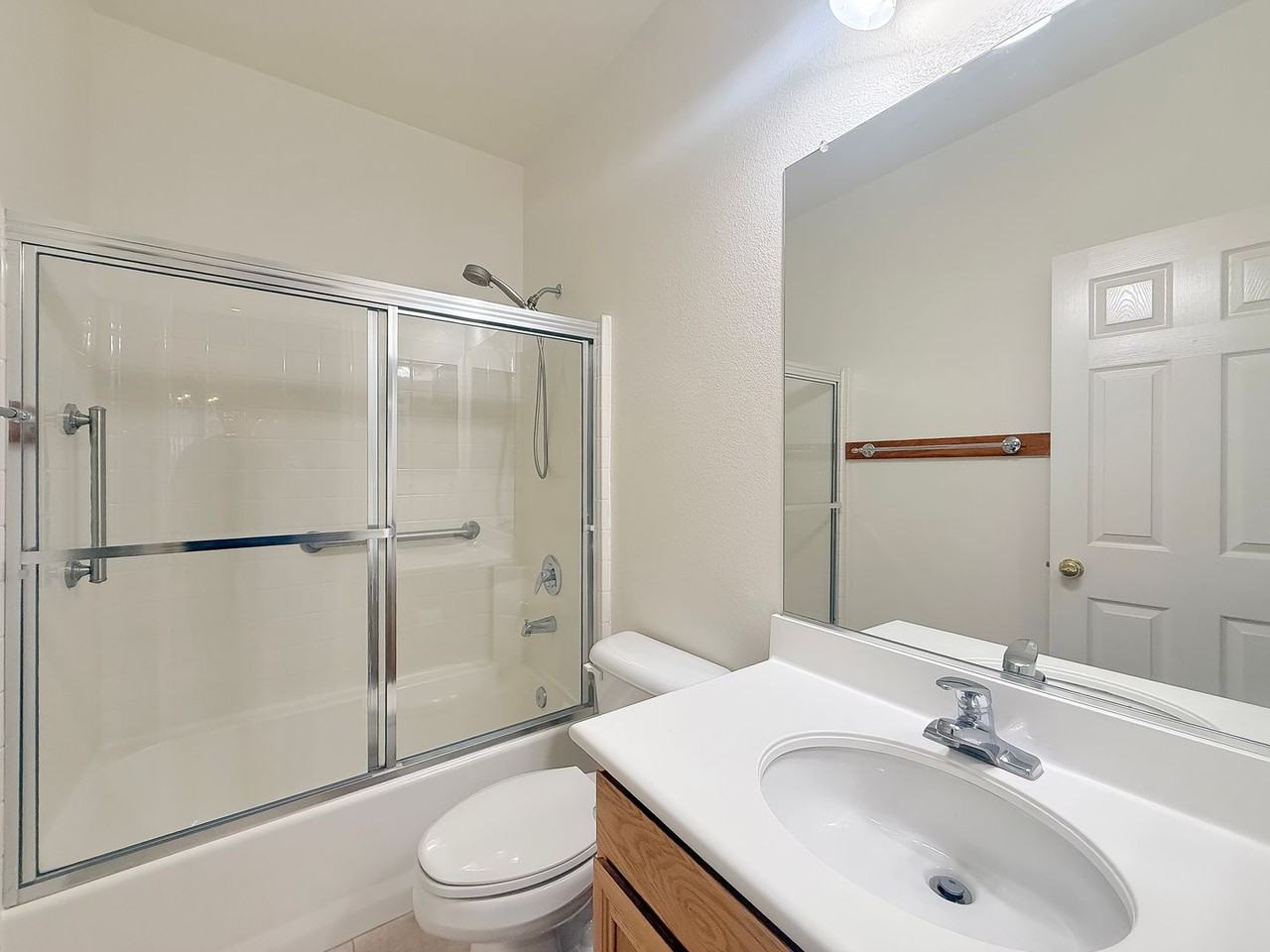 1872 Autumn Ln - Photo 7 of 28