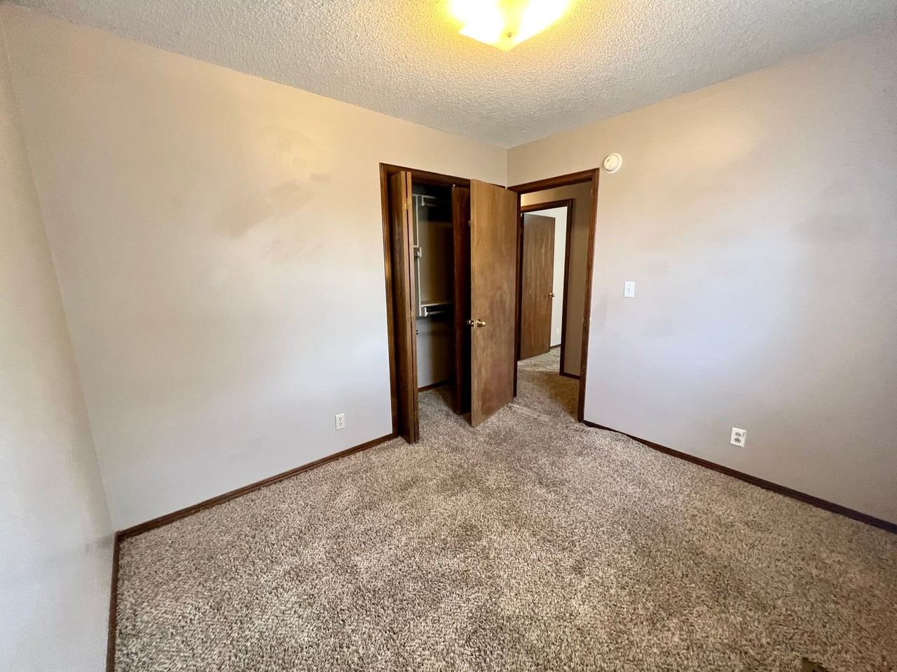 310 North Harding Street - Photo 5 of 10