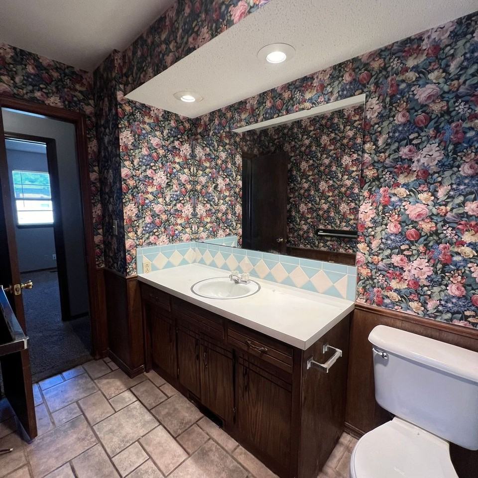 310 North Harding Street - Photo 7 of 10