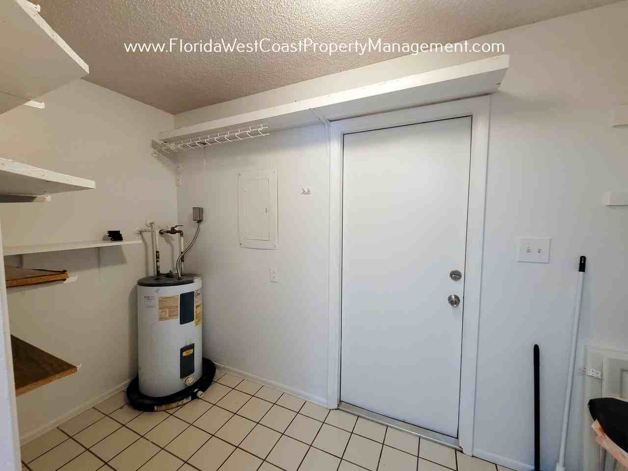 221 Amherst Ave #106 - Photo 6 of 13