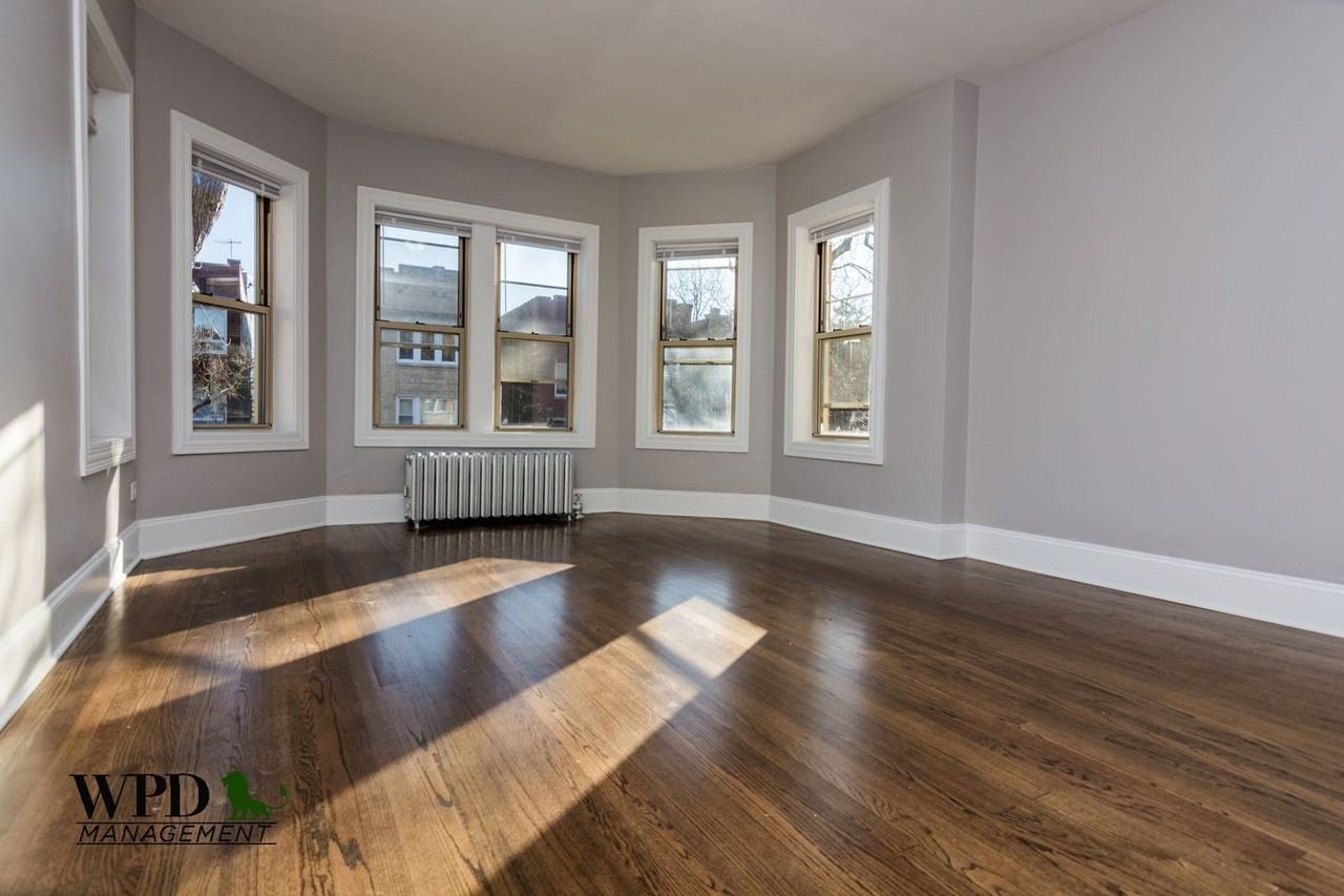 7928 S. Morgan St - Photo 3 of 10