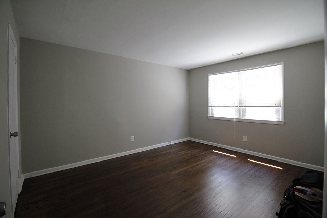 300 W Adams Ave - Photo 7 of 8